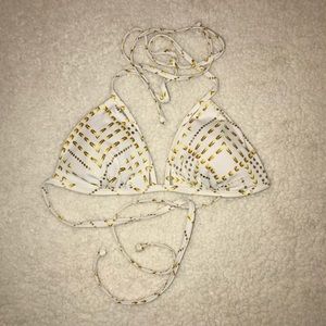 White and cold Victoria’s Secret pink bikini top